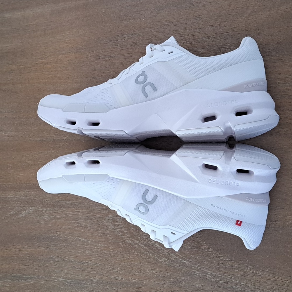 On Cloudpulse Womens - Color: White/Frost - Size: 11 - Picture 7 of 8
